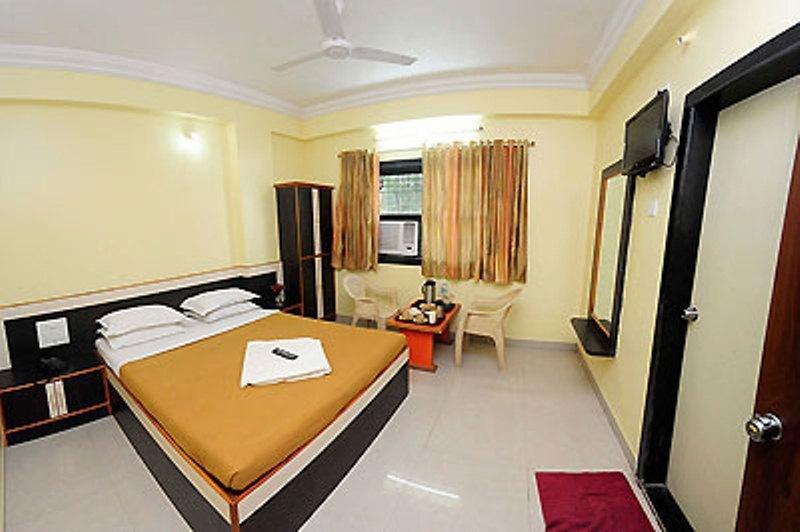 Sai Ganesh Hotel Shirdi Værelse billede