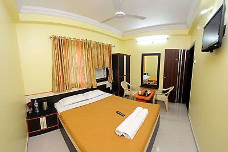 Sai Ganesh Hotel Shirdi Værelse billede